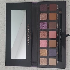 Anastasia Beverly Hills Norvina Eyeshadow Palette